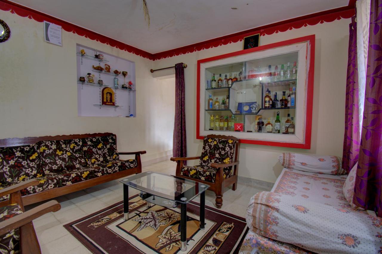Chuppi Homestay Madikeri Buitenkant foto